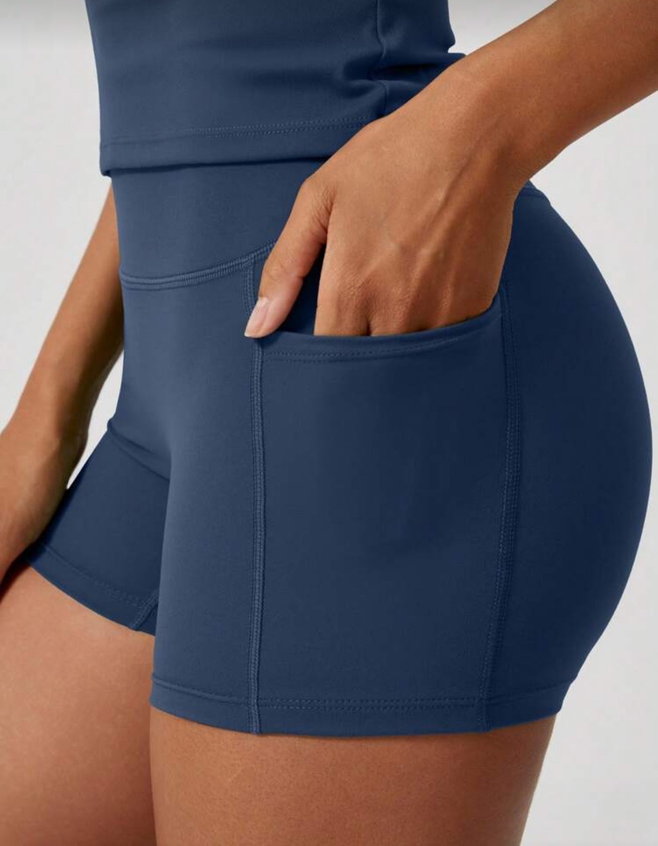 Ensemble de sport gainant short