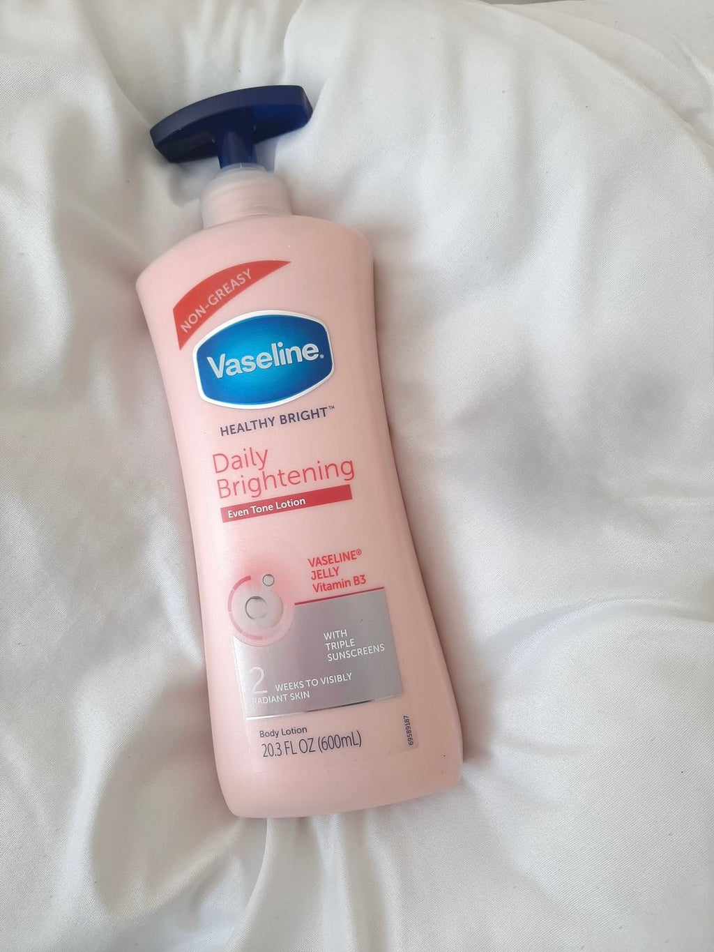 Vaseline éclaircissant 600ml